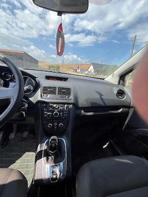 Vand Opel Meriva B motor 1, 4 benzina an fabricație,2011euro 5 - imagine 2