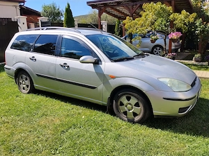 Vând Ford Focus 2002