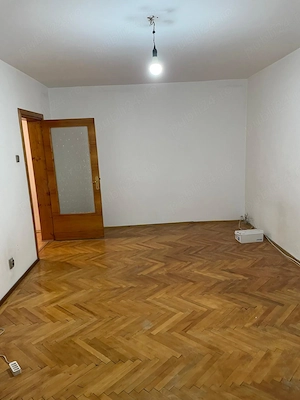 Inchiriez apartament 4 camere - imagine 2