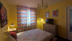 Inchiriez apartament 2 camere in Resita - Zona Centrala (Facultate   Liceul Traian Lalescu) - imagine 2