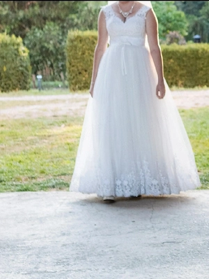 vand rochie de mireasa 
