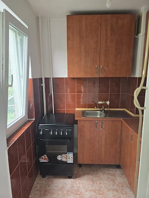 Închiriez apartament 2 camere - imagine 4