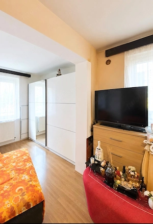 Apartament 3 camere, Parter , ultracentral, Centrul Civic , Oradea.