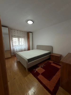 Inchiriez apartament 4 camere, Etaj 1 - Brasov, Centru Civic Zona CEC Bank - imagine 2