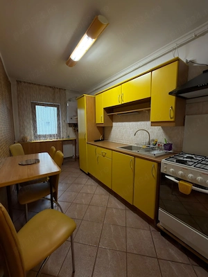 Inchiriez apartament 4 camere, Etaj 1 - Brasov, Centru Civic Zona CEC Bank - imagine 4