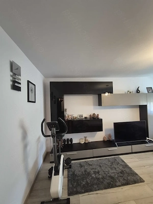 Vand apartament 2 camere, Far, mobilat - imagine 2