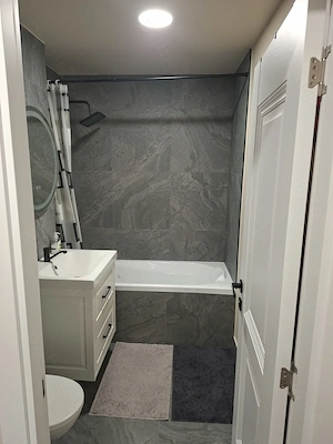 Vand apartament cu 4 camere  - imagine 9