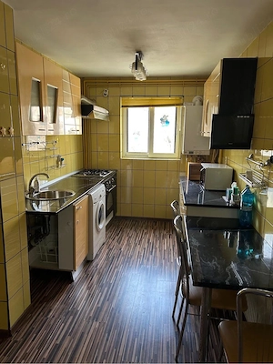 Apartament 4 camere de închiriat | 3 dormitoare | 2 băi | Loc de parcare Mall Plaza - Drumul Taberei - imagine 5
