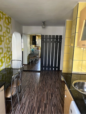 Apartament 4 camere de închiriat | 3 dormitoare | 2 băi | Loc de parcare Mall Plaza - Drumul Taberei - imagine 2
