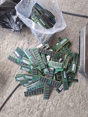 Memorii ram la kg oferta buna