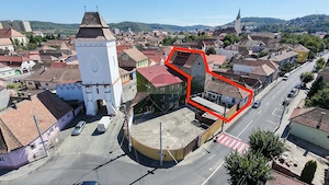 Cladire in zona centrală Mediaș - 363 mp construiți , curte 325mp - imagine 4