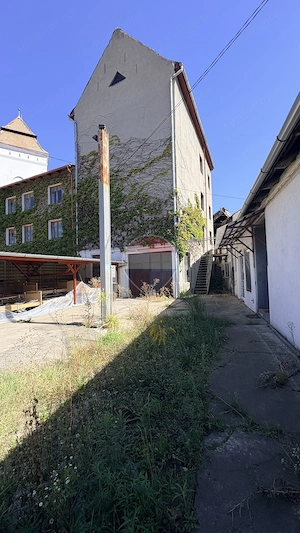 Cladire in zona centrală Mediaș - 363 mp construiți , curte 325mp - imagine 7