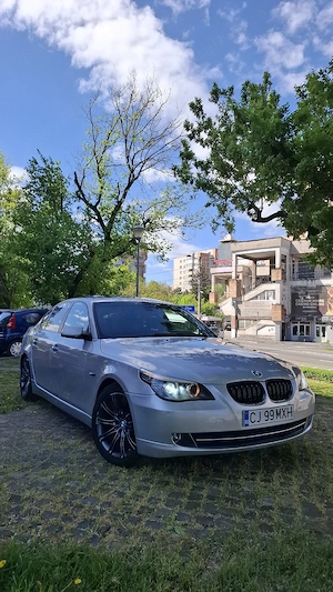 BMW Seria 5 E60 facelift 523i - imagine 5