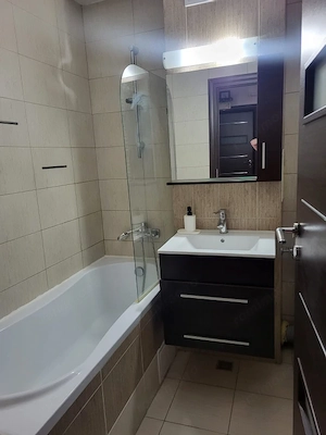 Apartament 3 camere de inchiriat, 75 mp, zona Calea Bucuresti - imagine 6