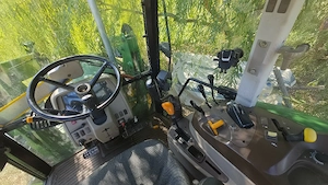 John Deere 5620 cu încărcător John Deere 583 - imagine 8