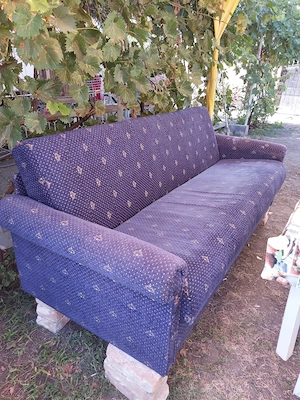 Vând gratis canapea, saltea, frigider, masina spalat