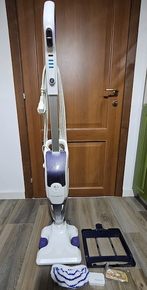 Aspirator cu mop Rowenta 