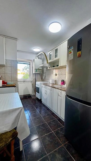Apartament de închiriat 3 camere în Valea Aurie - imagine 4