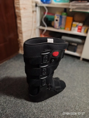 Orteză gleznă-picior tip Walker (Cizmă ortopedică), mărimea 44   Puțin folosită