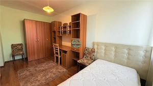 Inchiriez apartament cu 3 camere modern Utilat la 7 minute de centru - imagine 7