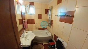 Inchiriez apartament cu 3 camere modern Utilat la 7 minute de centru - imagine 8