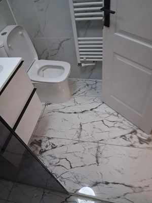 De inchiriat - Garsoniera confort 1 - Parter - Renovata - Mobila noua - Centru Buhusi - imagine 5