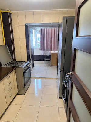 Vanzare apartament 3 camere sector 1 - imagine 2