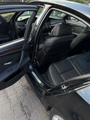 BMW Seria 5 E60 LCI 520d 163cp M47 Negru M Paket - Jante Style 135M - imagine 7