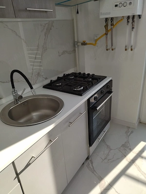 Închiriez apartament cu cameră Iasi - imagine 4
