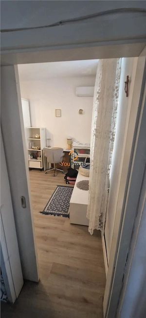 Casa individuala cu 2 apartamente individuale zona Balcescu - imagine 9
