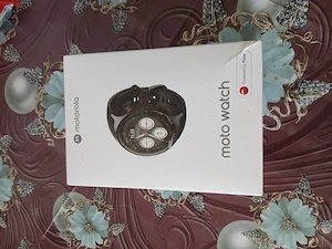 Ceas smartwatch Motorola moto watch 