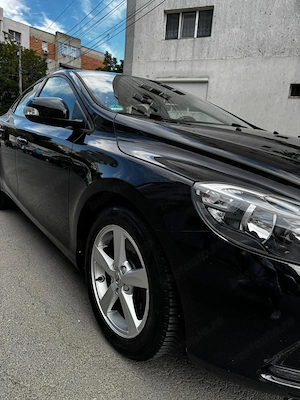 Volvo V40 D3 2017 KINETIK - imagine 6