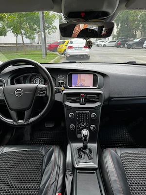 Volvo V40 D3 2017 KINETIK - imagine 8