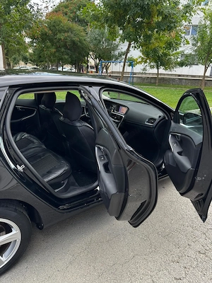 Volvo V40 D3 2017 KINETIK - imagine 5