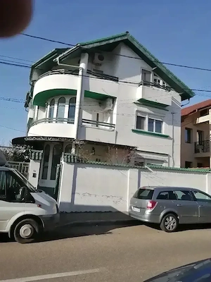 Vand casa parter,etaj,mansarda