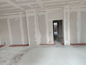 Spatiu comercial 100 mp Craiovei, Pitești parter, vitrina,trifazic,2 căi acces - imagine 2
