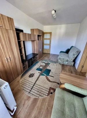 Olimpia, apartament 2 camere, semidecomandat, bloc izolat - imagine 4