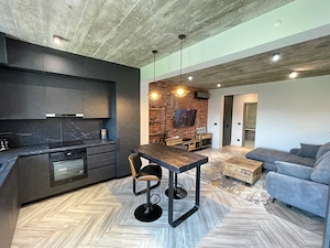 De inchiriat apartament 2 camere in centru