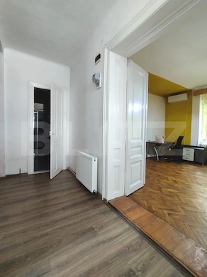 Casa istorica, 2 apartamnte, curte proprie- posibilitati multiple, zona Balcescu - imagine 5