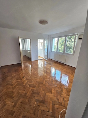 Apartament 2 cam zona Dristor - Rm Sarat - imagine 2