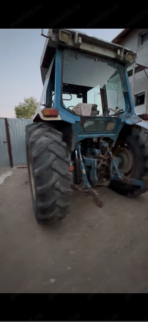 Disponibil tractor Ford - imagine 3