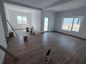 Duplex pe plan - teren generos - zona linistita - imagine 2