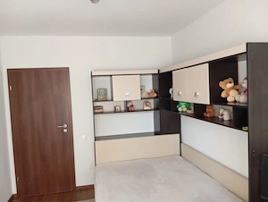 De vanzare Apartament 3 camere, Al. Vasile Goldiș- ansamblu 2021, mobilat complet + 2 locuri parcare - imagine 5