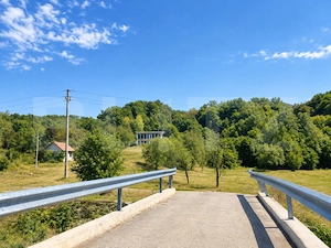 Vilă modernă 300 mp + 3,27 ha teren , Gothatea / Gurasada - 30 km Deva - imagine 2