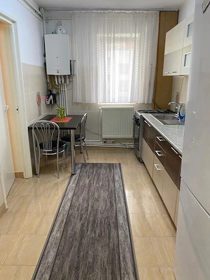 Apartament 2 camere Petrosani - imagine 2