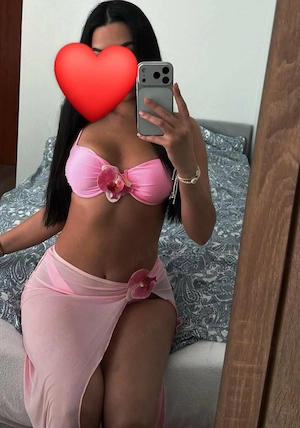Andreea,100%Reală confirm pe whatsapp ,fac și deplasări!