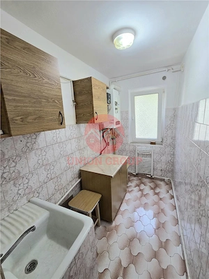 Apartament 3 Camere, Semidecomandat, zona Badea Cartan - imagine 6
