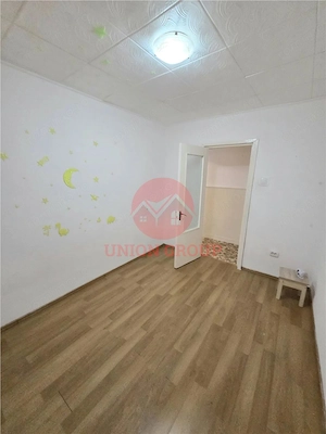 Apartament 3 Camere, Semidecomandat, zona Badea Cartan - imagine 5