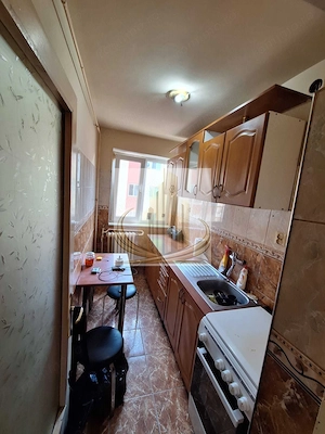 Apartament 2 camere recent renovat – Zona Calea Șagului - imagine 6