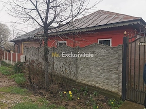 Casa de vanzare - comuna Pielesti